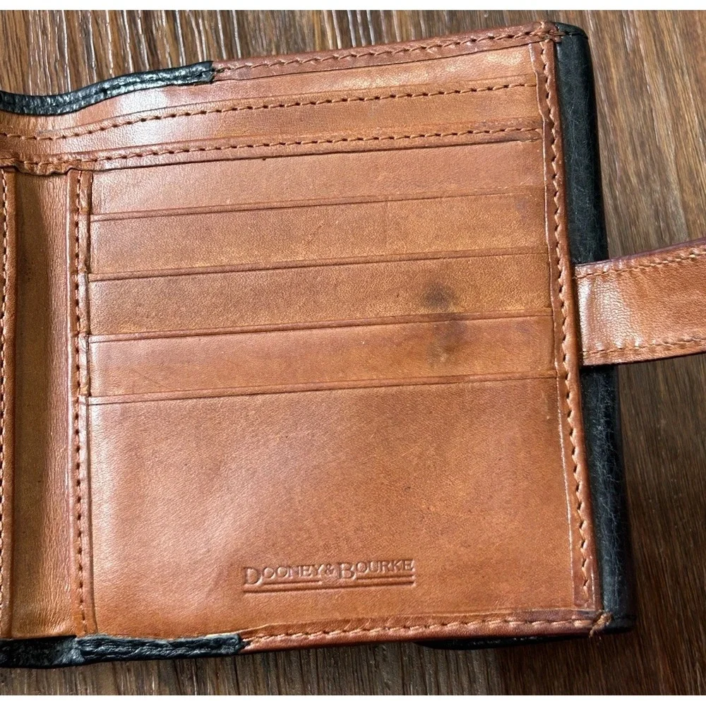 Vintage Dooney & Bourke Black All Weather Leather AWL‎ Wallet Double Fold Snap